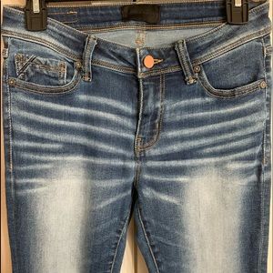 NWOT Buckle Black #53 Sz 26 ankle skinny